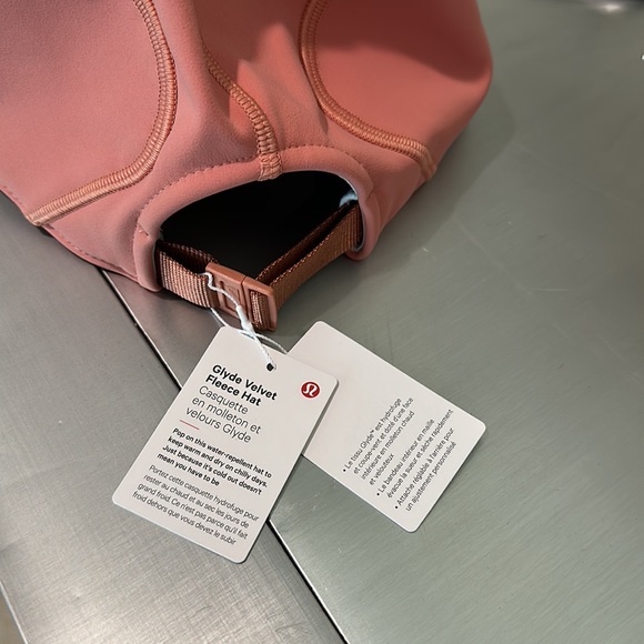 Lululemon Glyde Velvet Fleece Hat One Size NWT PINK SAVANNAH - Picture 5 of 7